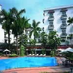 The Oberoi Grand Kolkata