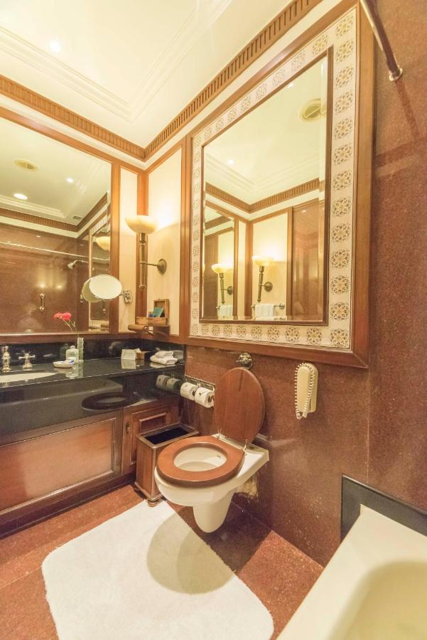 The Oberoi Grand Hotel Kolkata