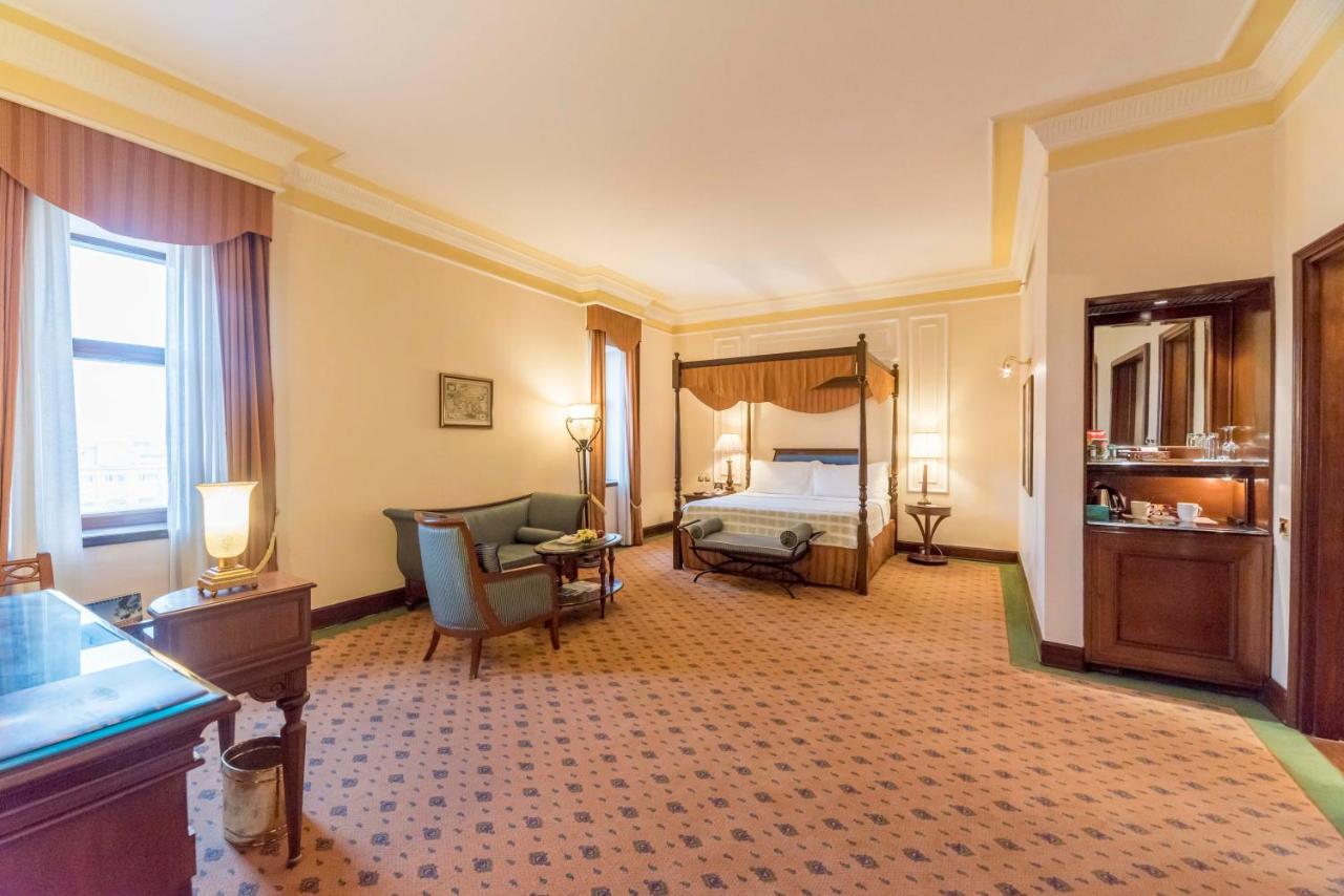 The Oberoi Grand Hotel 5*